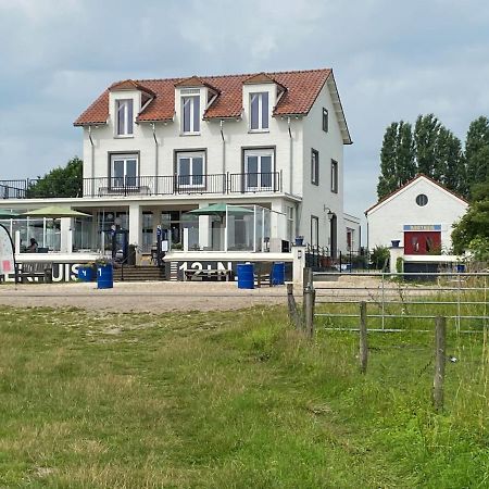 Het Veerhuis Oeffelt Exterior photo